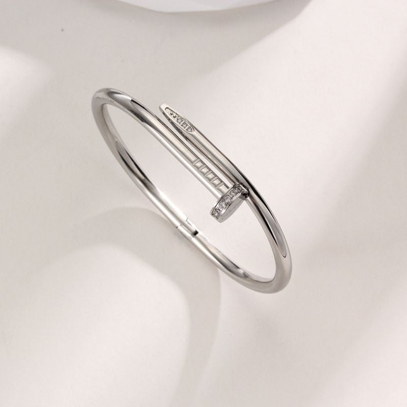 Pulsera clavo con brillantes plata