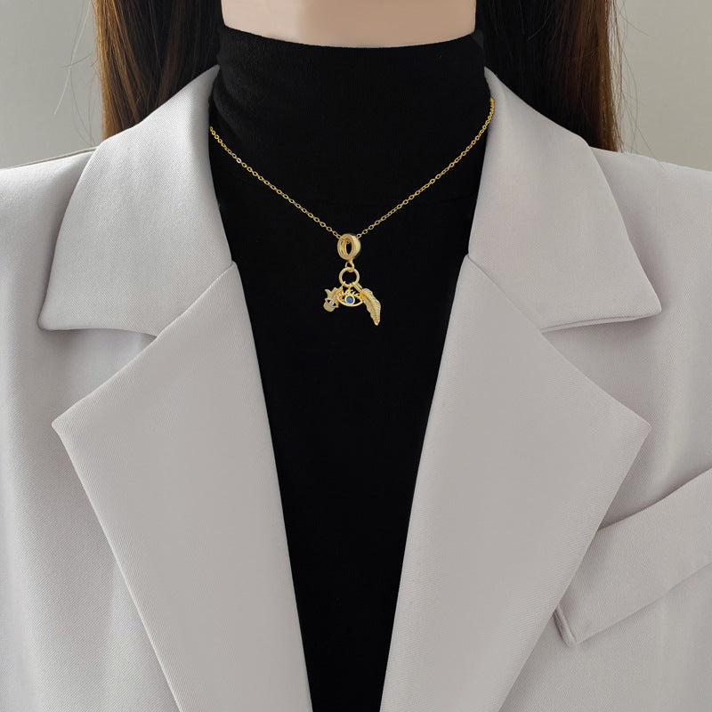 Collar lucky