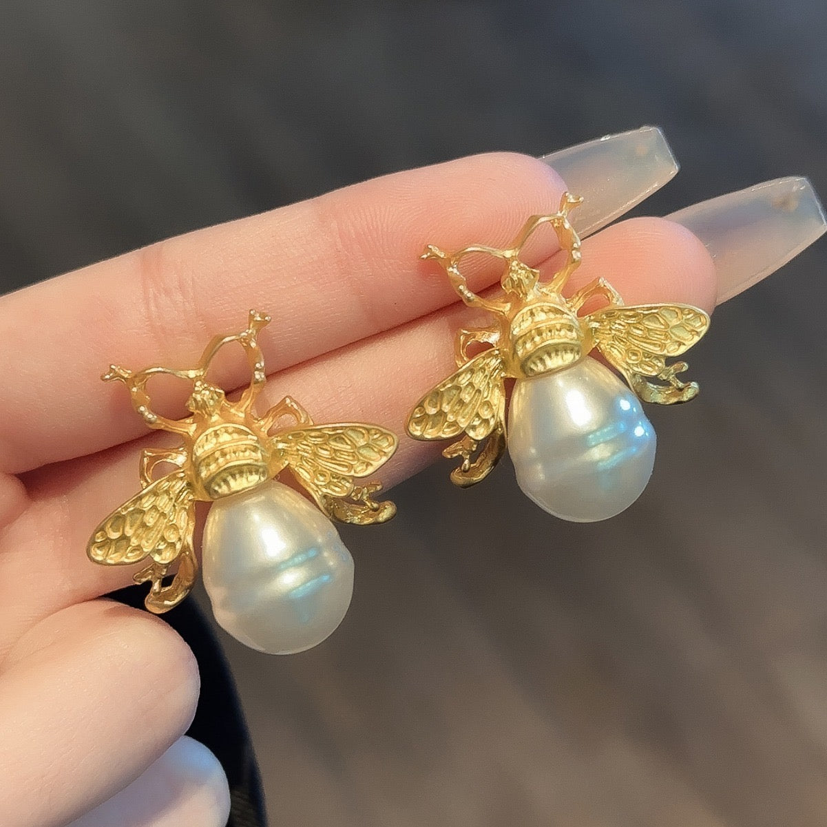 Aretes bichito