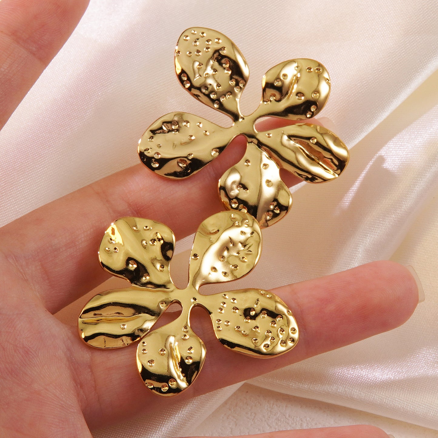 Aretes Flora