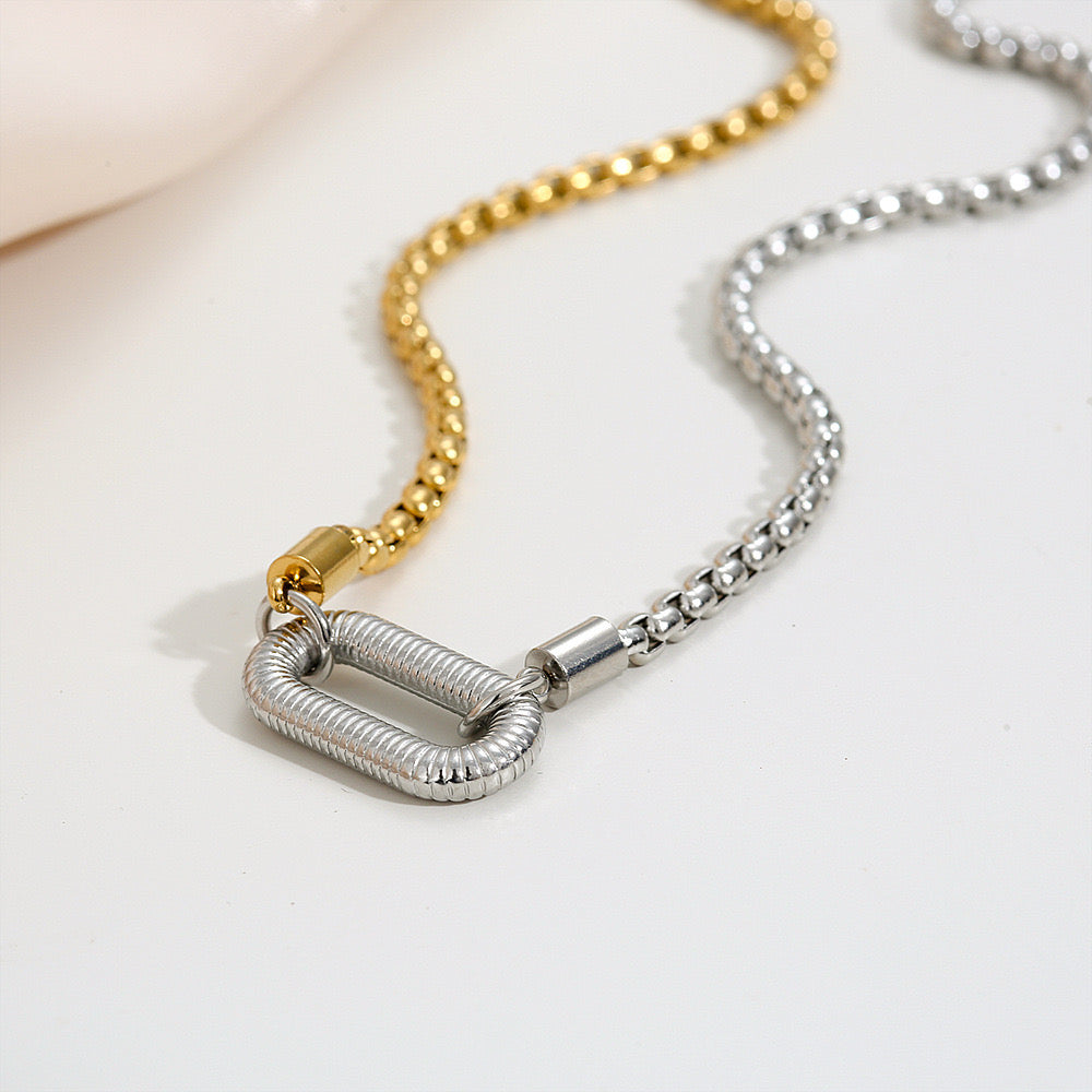 Collar Meg