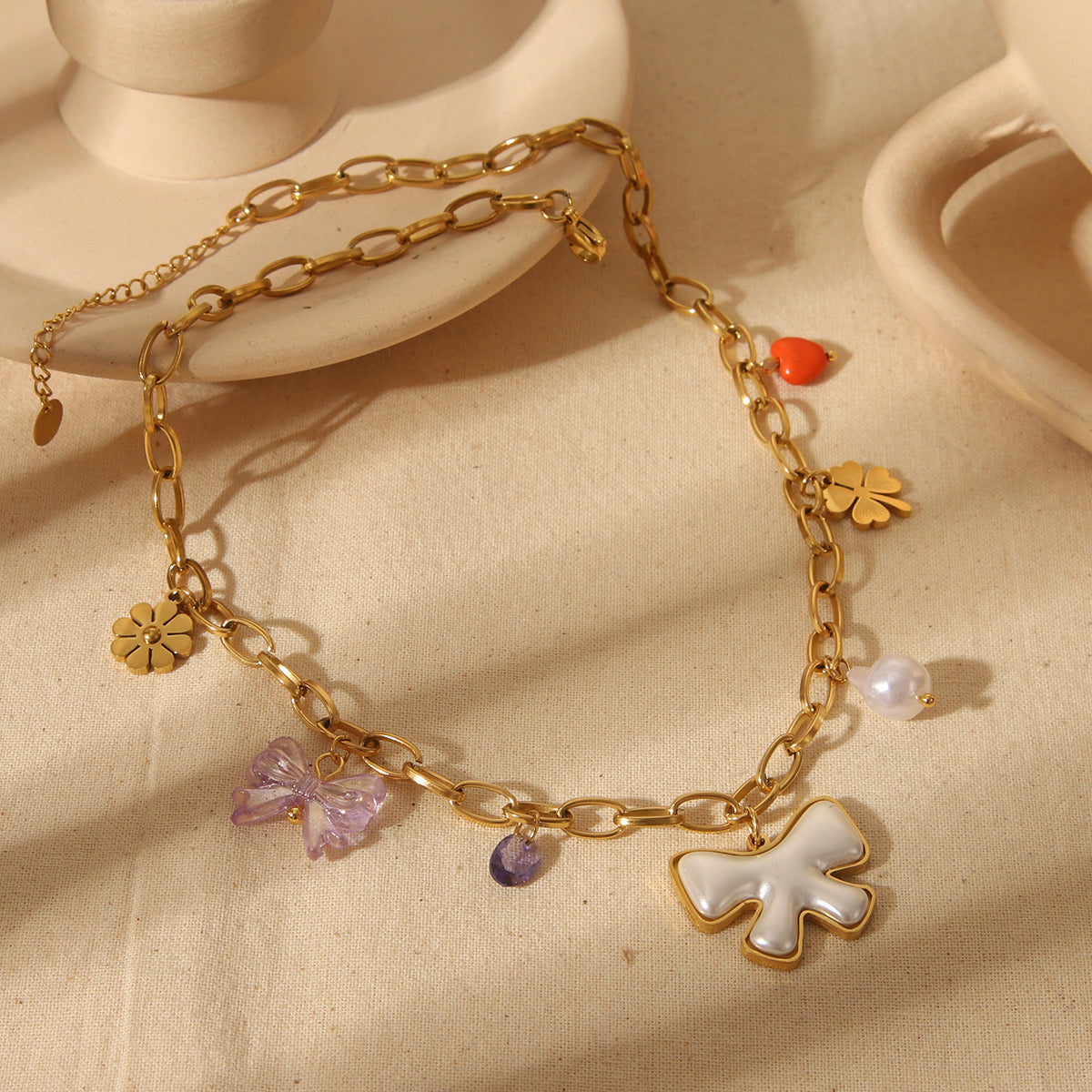 Collar moño perla