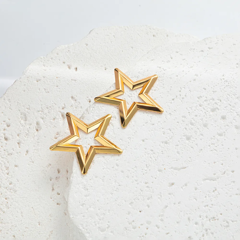Aretes star