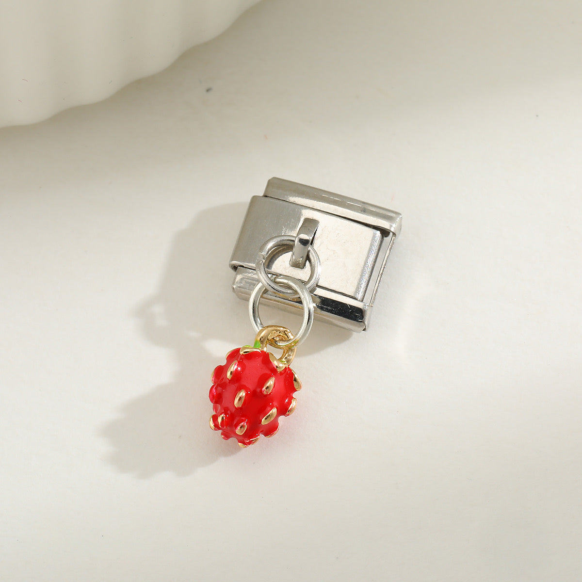 Charm fresa colgante